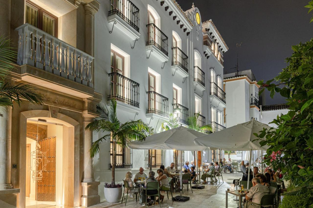 Hotel Silken El Pilar Andalucia Estepona Exterior photo